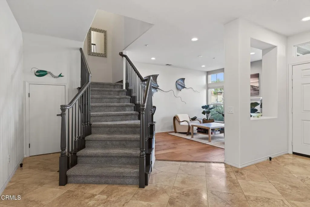4320 Waterside Lane, Oxnard, California 93035 home-pic-5