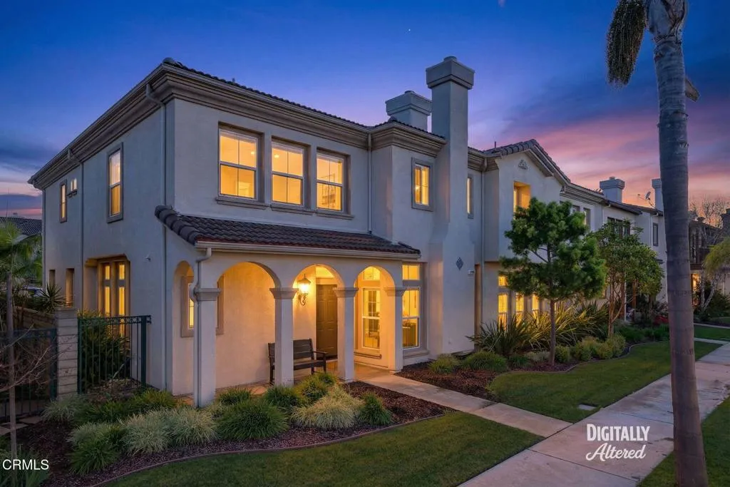 4320 Waterside Lane, Oxnard, California 93035 home-pic-1
