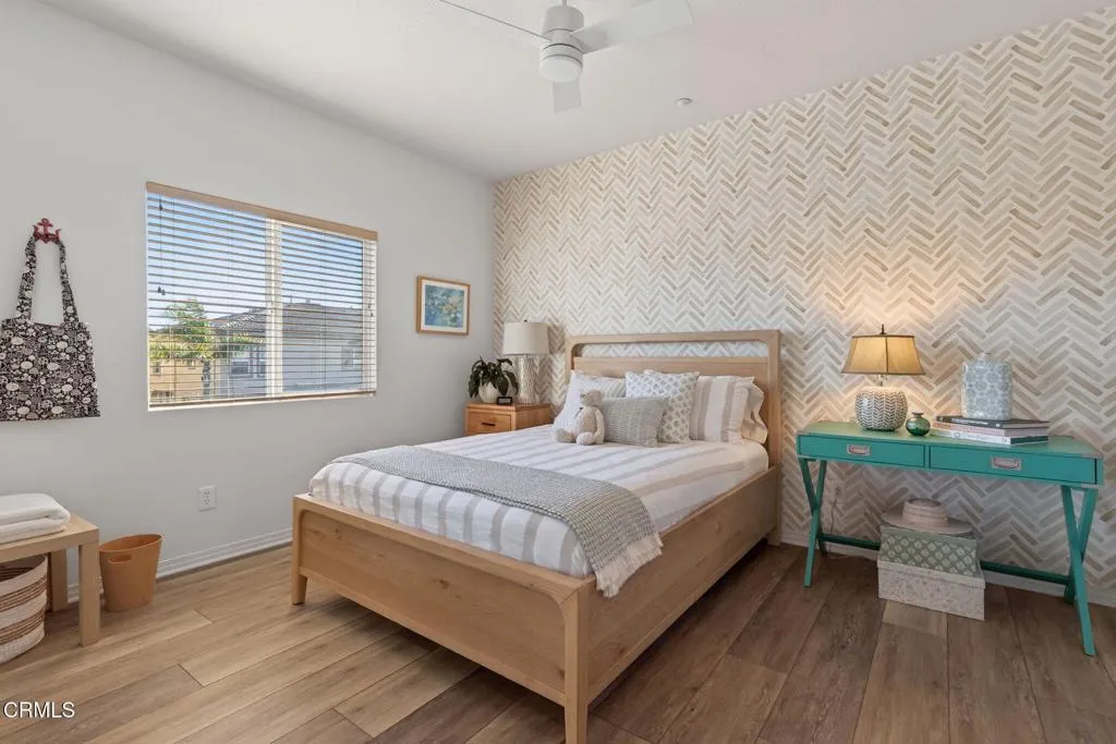 4320 Waterside Lane, Oxnard, California 93035 home-pic-38