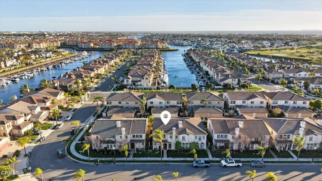 4320 Waterside Lane, Oxnard, California 93035 home-pic-49