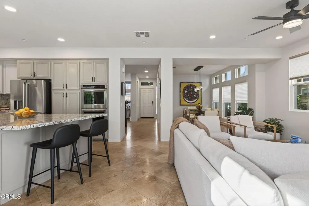 4320 Waterside Lane, Oxnard, California 93035 home-pic-18
