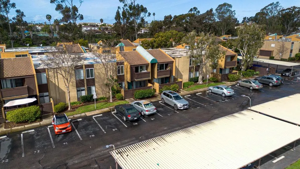 3454 Castle Glen Dr 134, San Diego, California 92123 home-pic-33
