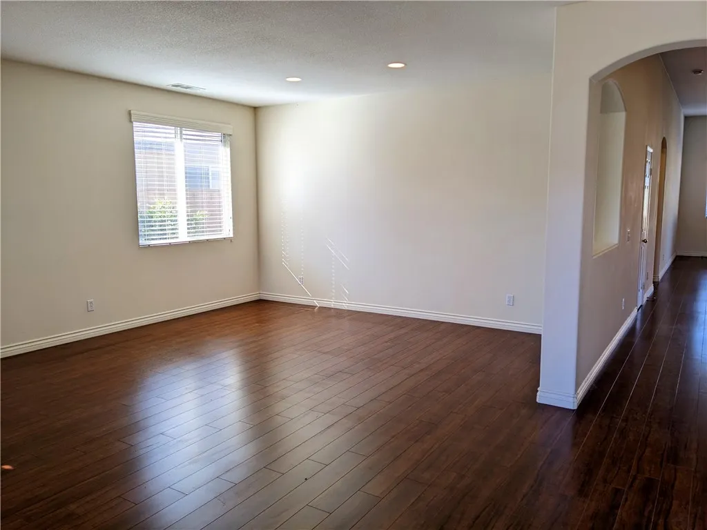6490 Hunter Road, Eastvale, California 92880 home-pic-10