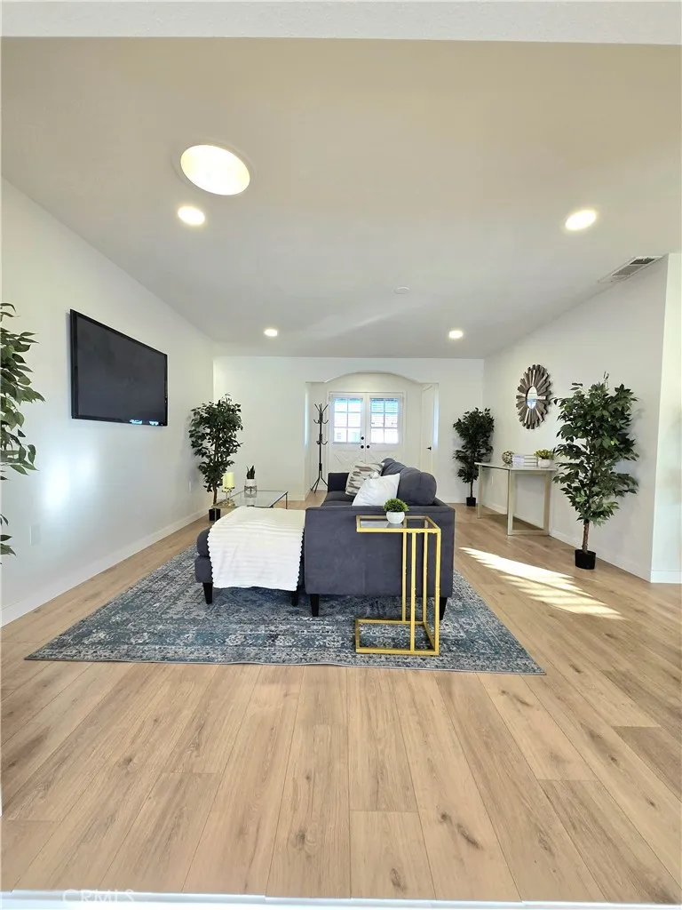 27107 Flagler Street, Menifee, California 92586 home-pic-8