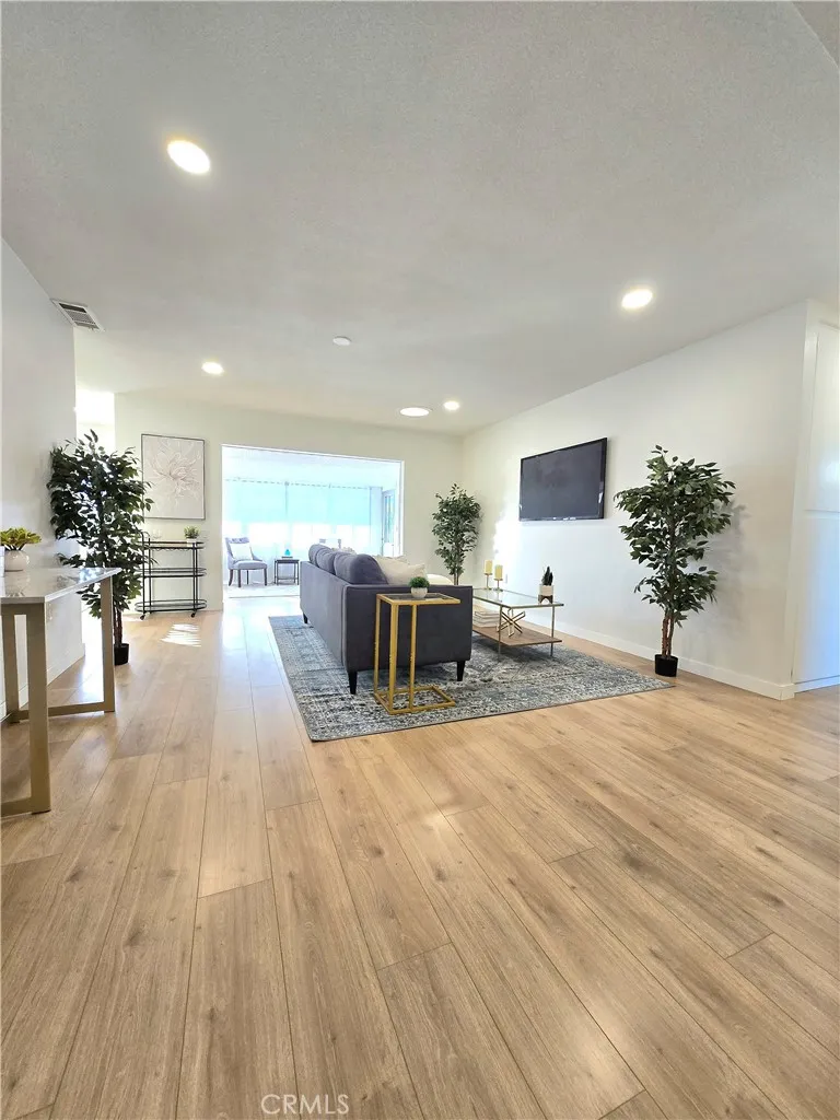 27107 Flagler Street, Menifee, California 92586 home-pic-18