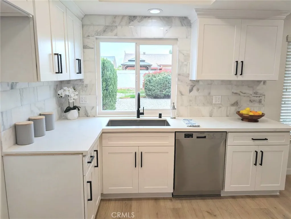 27107 Flagler Street, Menifee, California 92586 home-pic-14