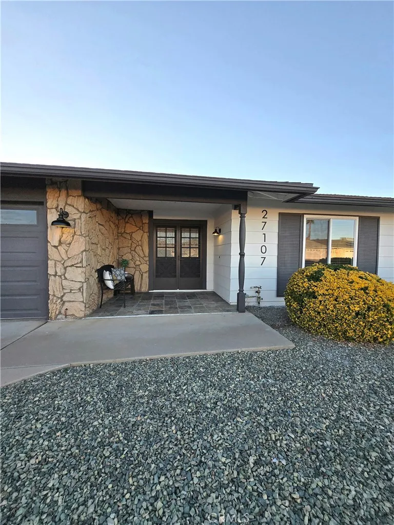 27107 Flagler Street, Menifee, California 92586 home-pic-3