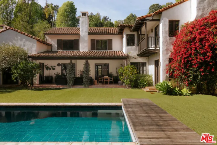 1046 N Norman Place, Los Angeles, California 90049