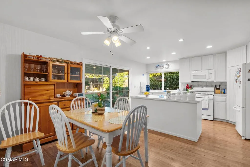28949 Valley Heights Drive, Agoura Hills, California 91301 home-pic-9