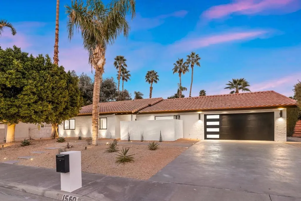 1560 S Beverly Drive, Palm Springs, California 92264 home-pic-3