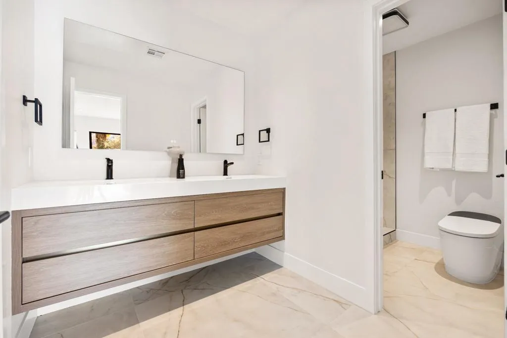 1560 S Beverly Drive, Palm Springs, California 92264 home-pic-29