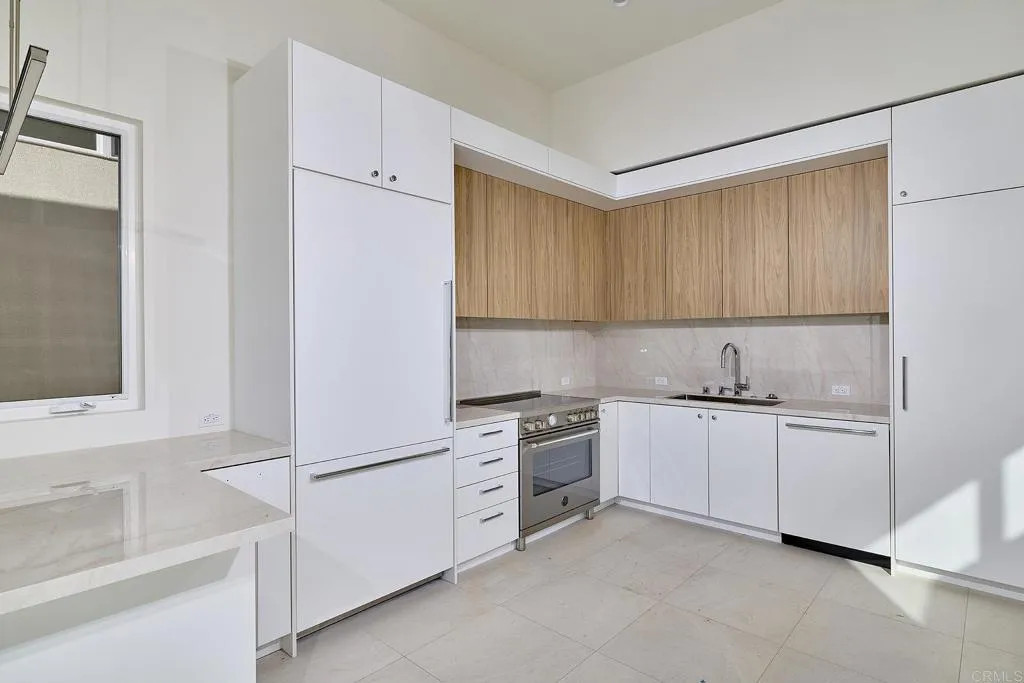 3903 Haines, San Diego, California 92109 home-pic-3