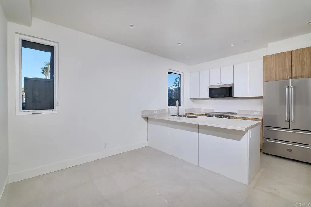 3903 Haines, San Diego, California 92109 home-pic-7