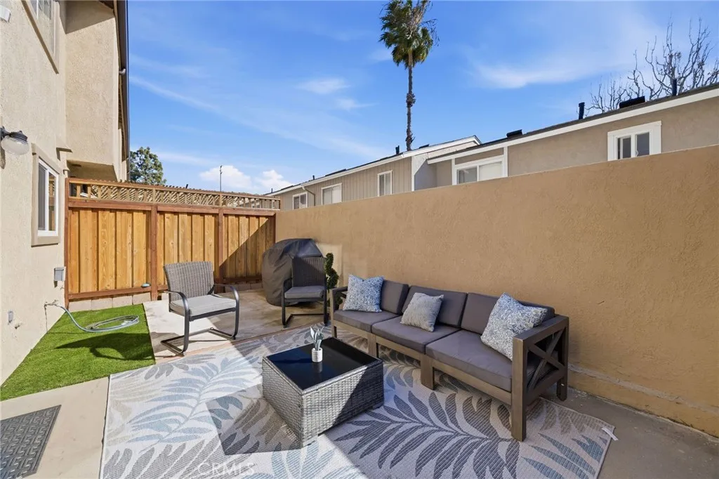 17601 Newland H, Huntington Beach, California 92647 home-pic-15