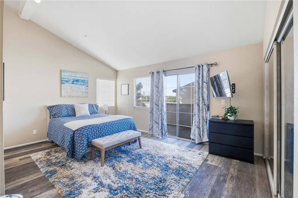 17601 Newland H, Huntington Beach, California 92647 home-pic-24