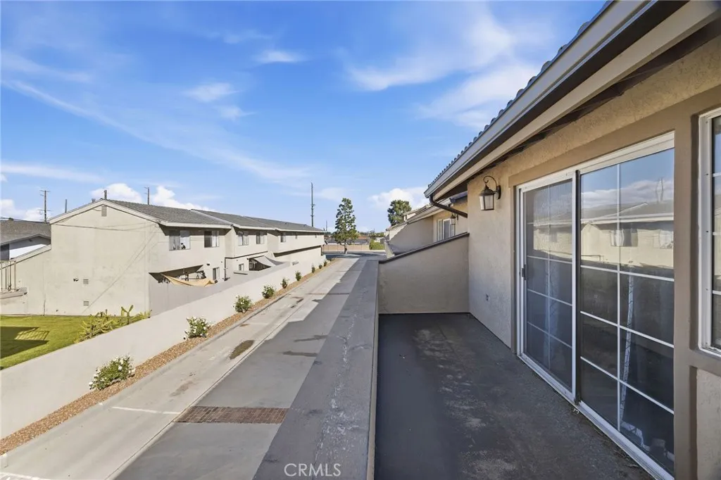 17601 Newland H, Huntington Beach, California 92647 home-pic-31