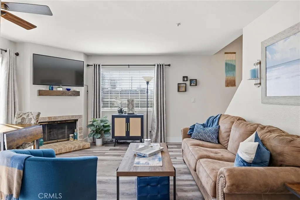 17601 Newland H, Huntington Beach, California 92647 home-pic-9