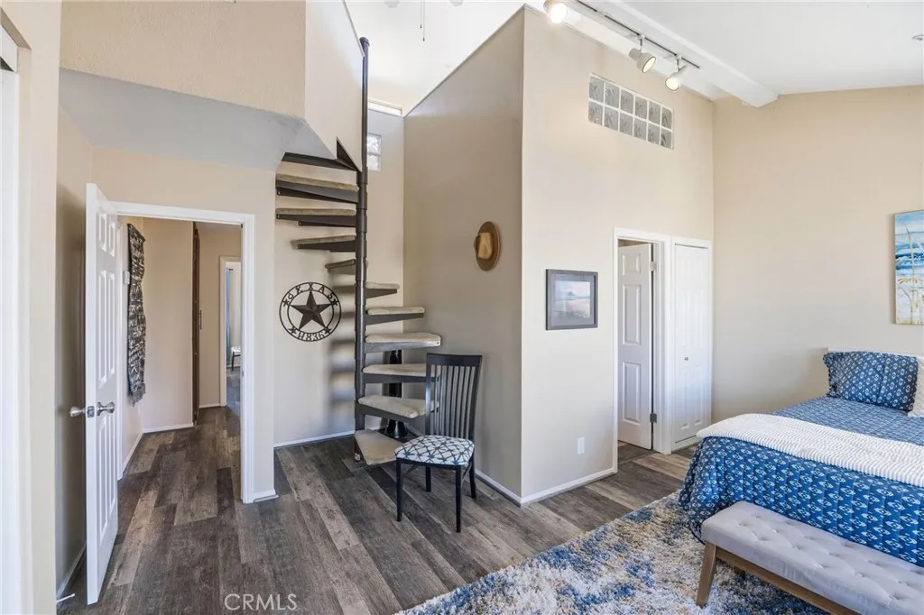 17601 Newland H, Huntington Beach, California 92647 home-pic-25