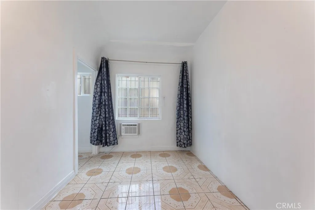 2000 Pacific, Long Beach, California 90806 home-pic-24