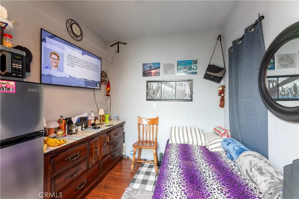 2000 Pacific, Long Beach, California 90806 home-pic-43