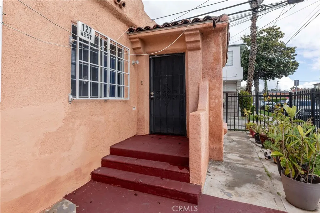 2000 Pacific, Long Beach, California 90806 home-pic-11