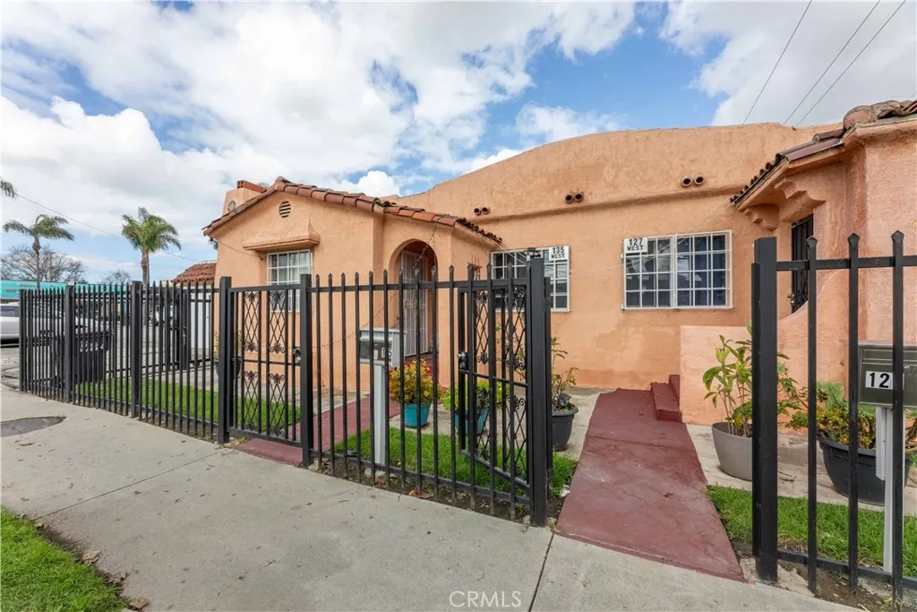 2000 Pacific, Long Beach, California 90806 home-pic-2