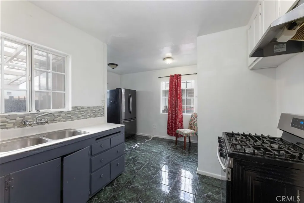 2000 Pacific, Long Beach, California 90806 home-pic-28