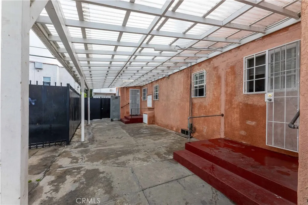 2000 Pacific, Long Beach, California 90806 home-pic-12