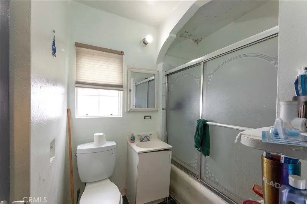 2000 Pacific, Long Beach, California 90806 home-pic-34