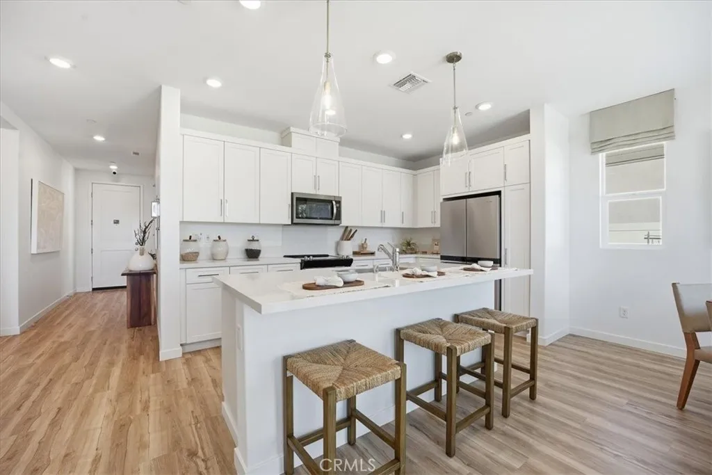 3265 E Avenue J-3 Drive, Lancaster, California 93535 home-pic-11