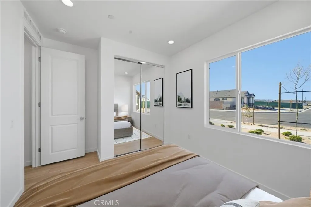 3264 E Avenue J-3, Lancaster, California 93535 home-pic-28