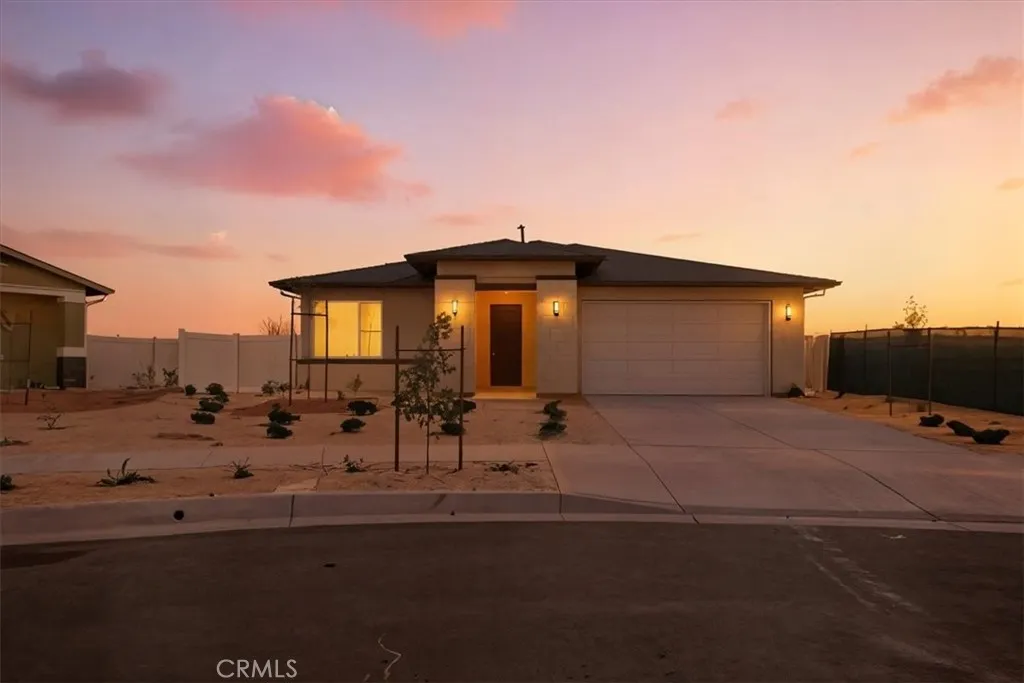 3264 E Avenue J-3, Lancaster, California 93535 home-pic-2