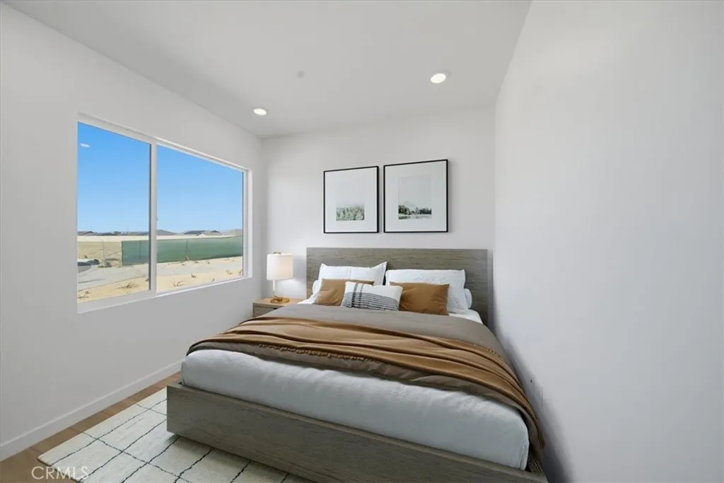 3264 E Avenue J-3, Lancaster, California 93535 home-pic-27