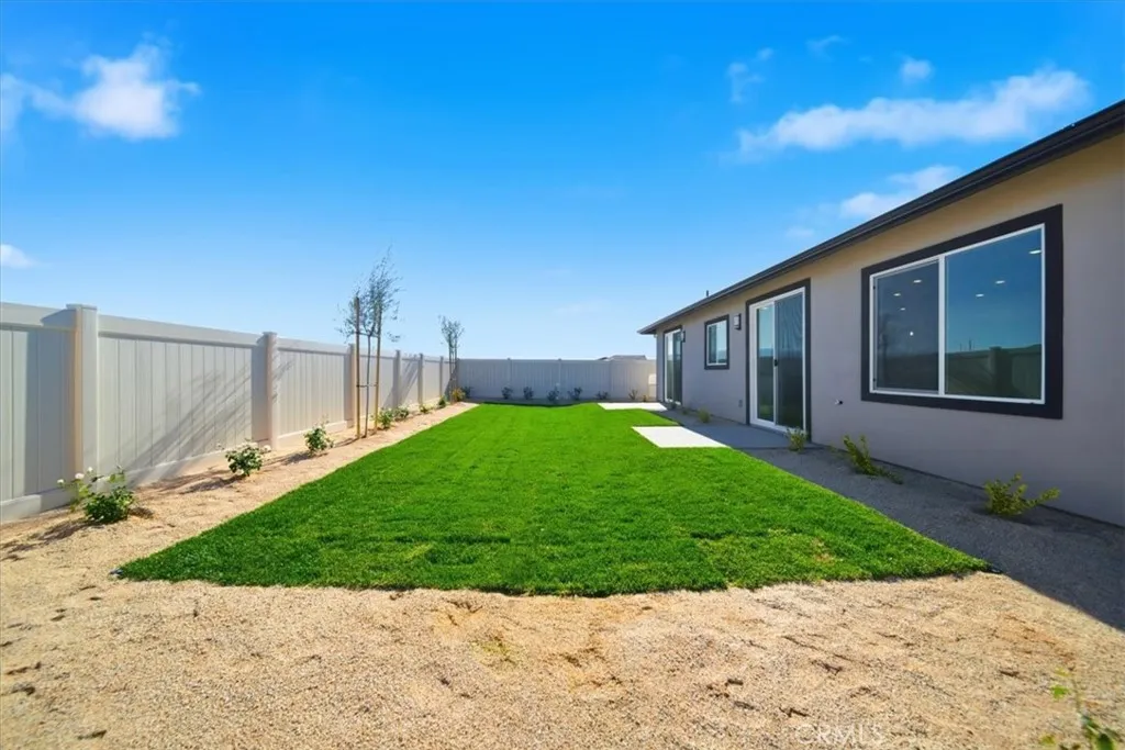 3264 E Avenue J-3, Lancaster, California 93535 home-pic-35