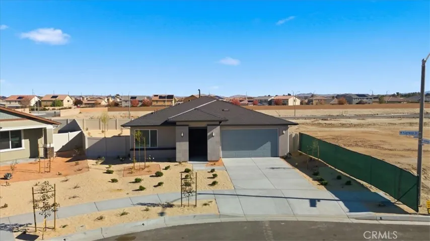 PHOTOS ARE OF MODEL MATCH