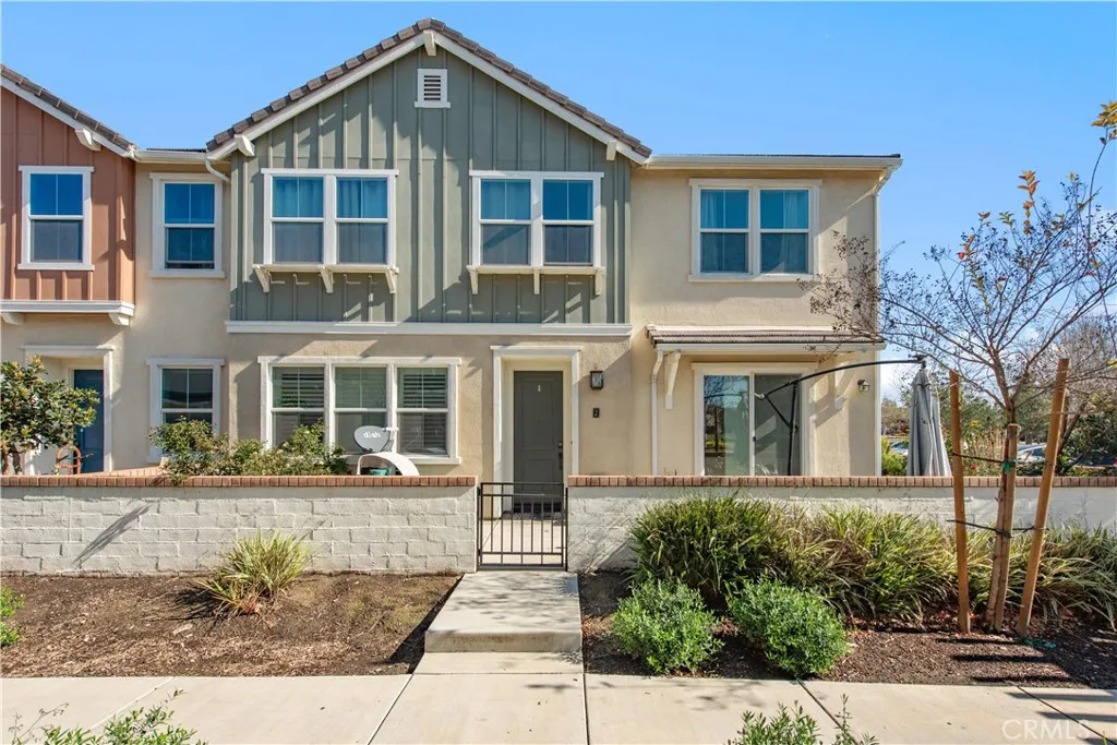 3245 E Midsummer Privado, Ontario, California 91762 home-pic-1