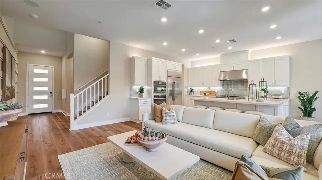 1195 Snowberry Place, Montebello, California 90640 home-pic-9