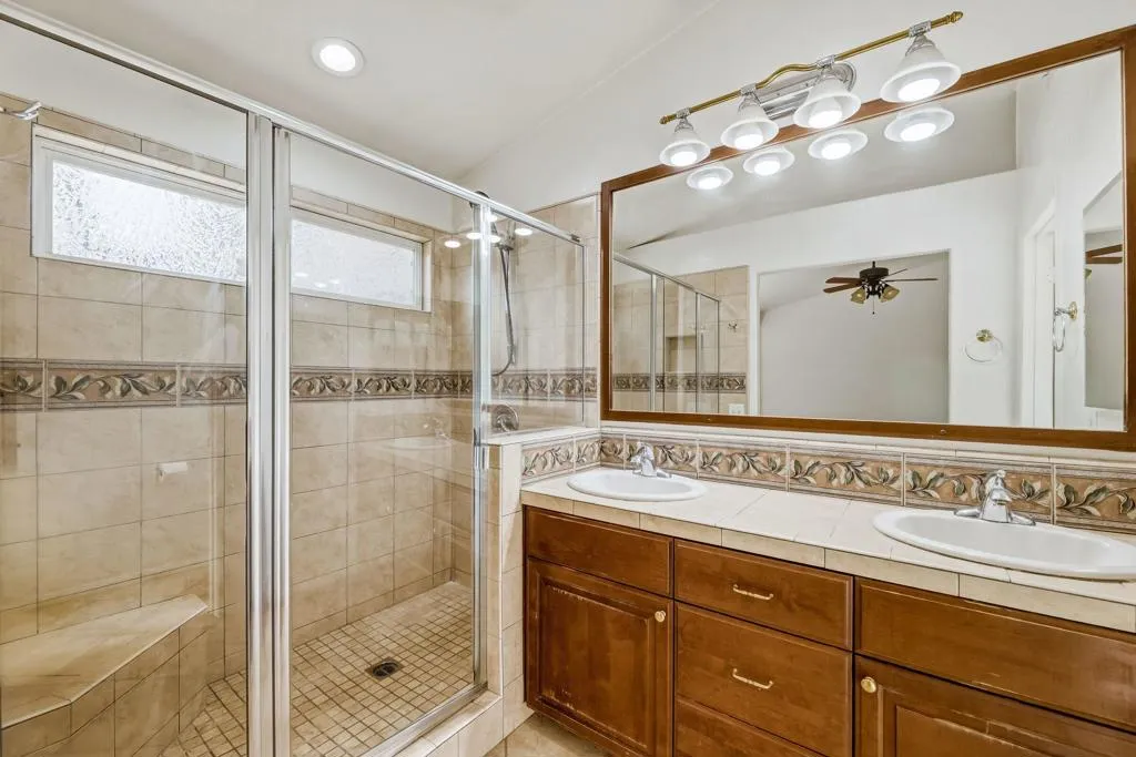 816 Birch Avenue, Escondido, California 92027 home-pic-21