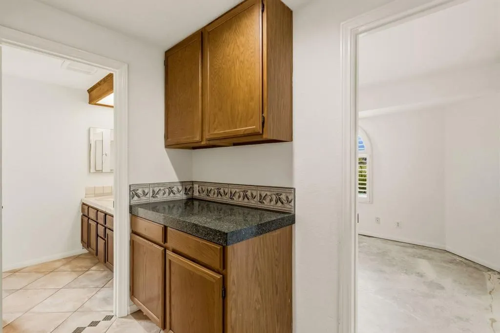 816 Birch Avenue, Escondido, California 92027 home-pic-26