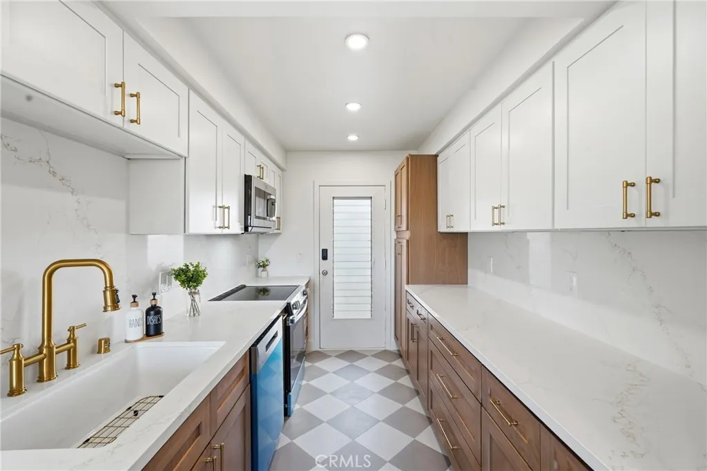 5630 Ravenspur 209, Rancho Palos Verdes, California 90275 home-pic-9