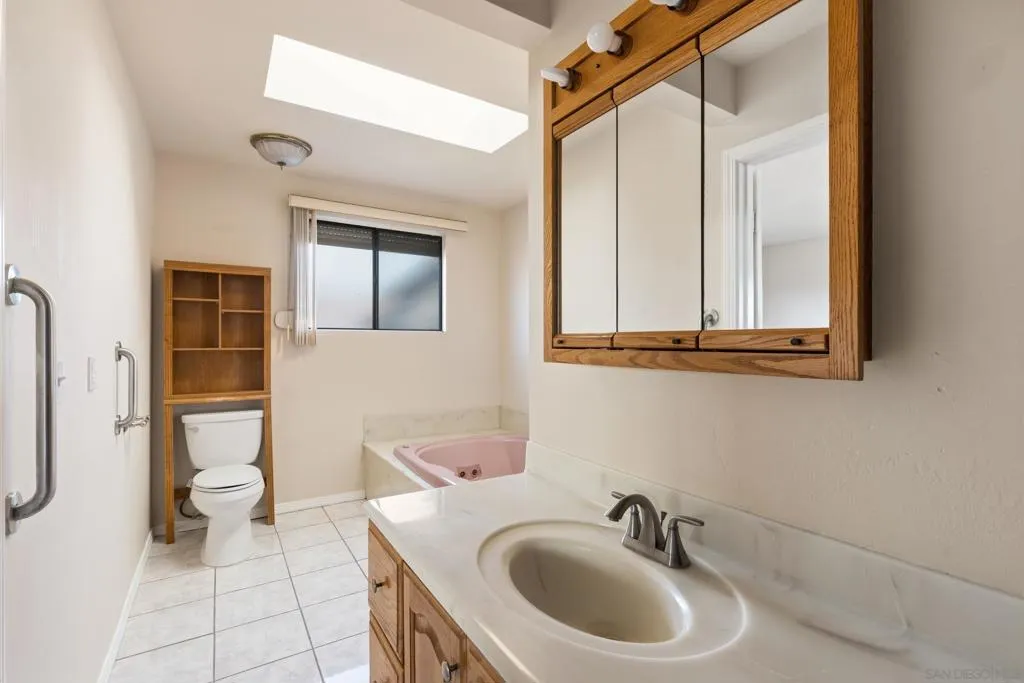 4968 Reynolds St, San Diego, California 92113 home-pic-17