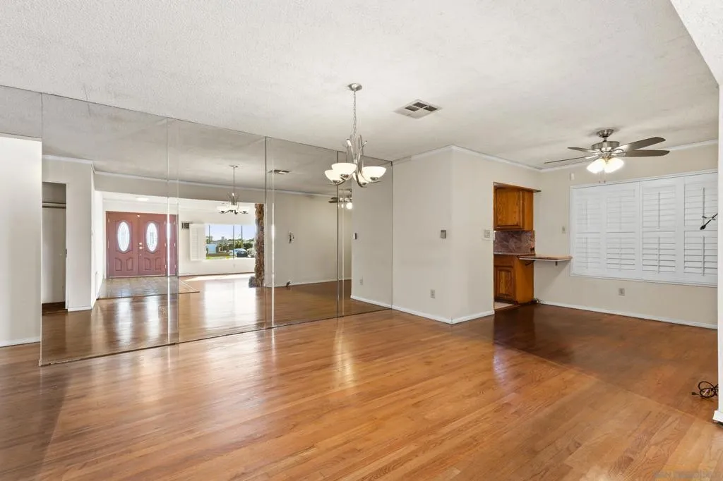 4968 Reynolds St, San Diego, California 92113 home-pic-10