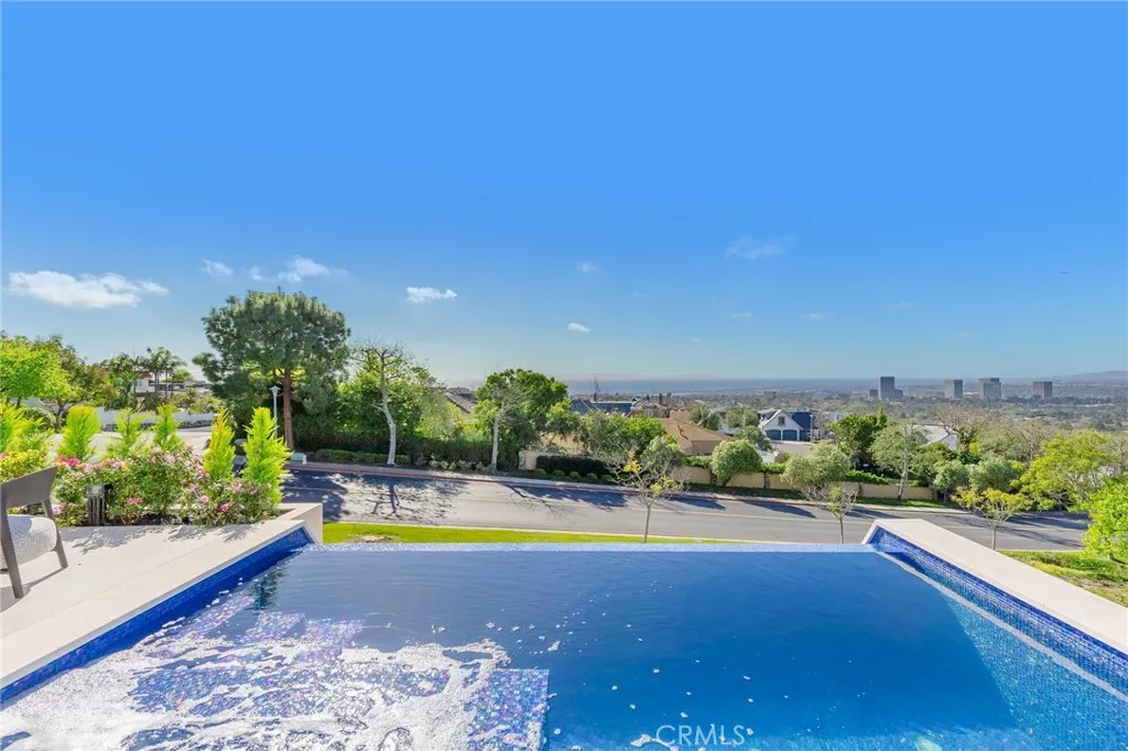 4 Geneve, Newport Beach, California 92660 home-pic-64