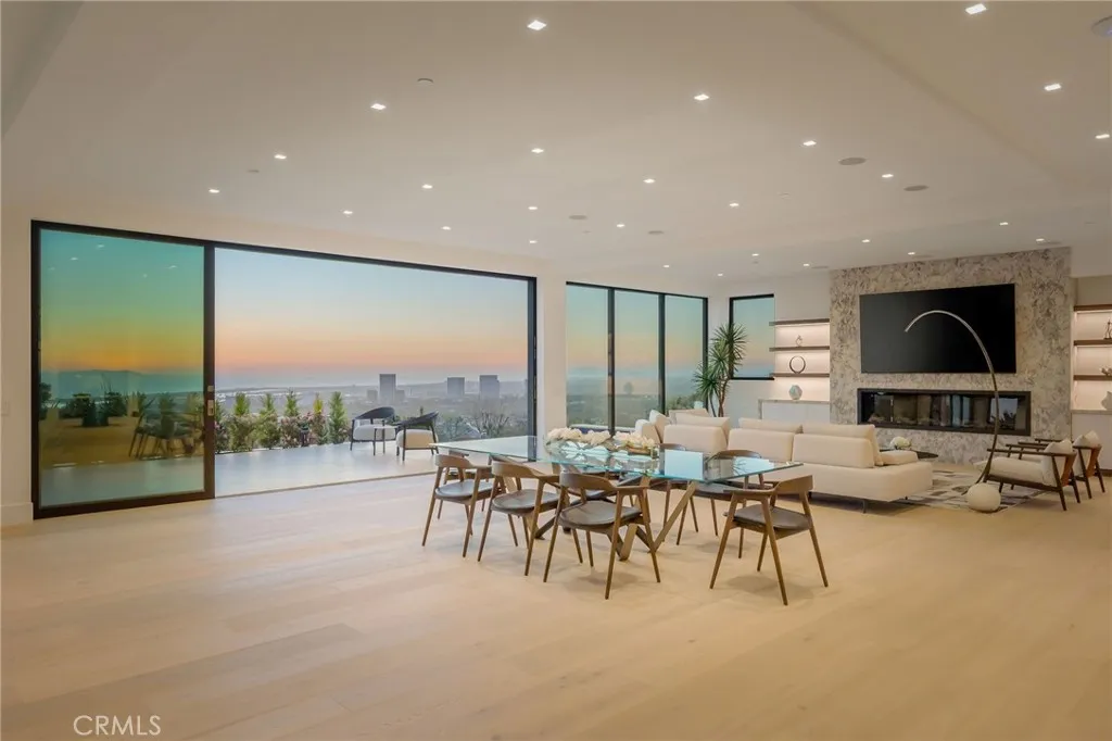 4 Geneve, Newport Beach, California 92660 home-pic-9