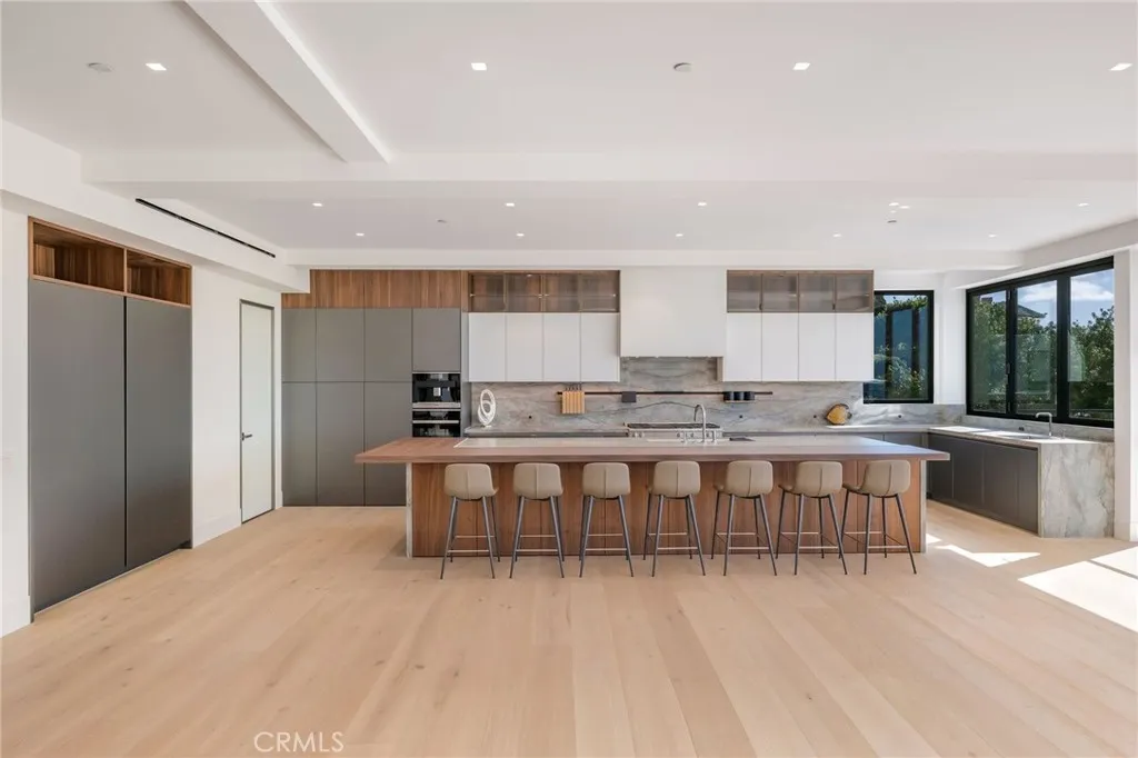 4 Geneve, Newport Beach, California 92660 home-pic-19