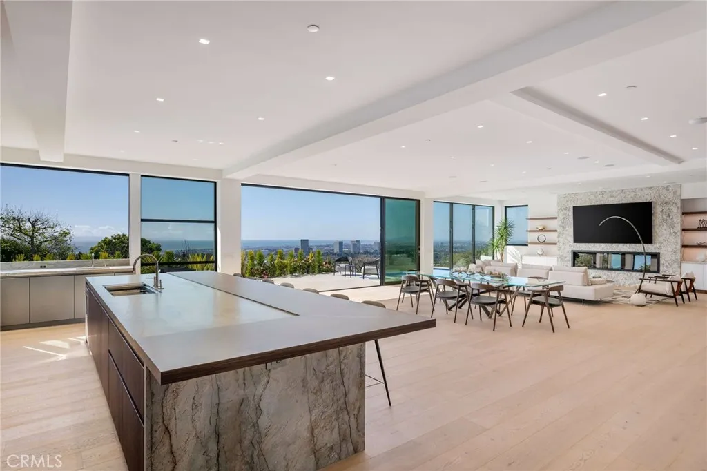 4 Geneve, Newport Beach, California 92660 home-pic-12