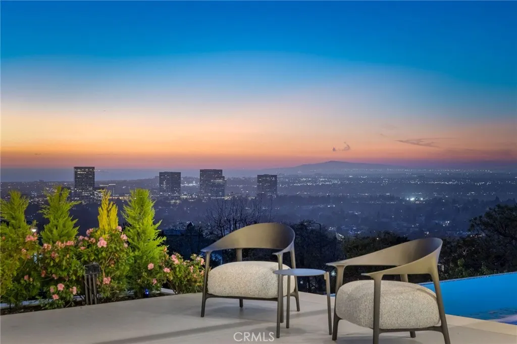 4 Geneve, Newport Beach, California 92660 home-pic-3