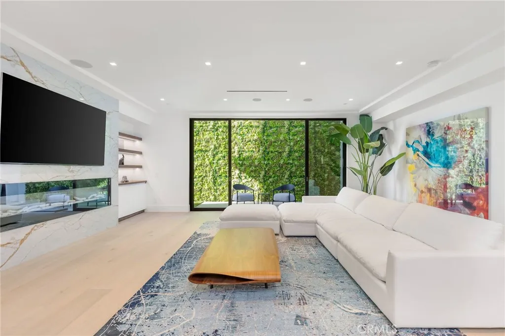4 Geneve, Newport Beach, California 92660 home-pic-46