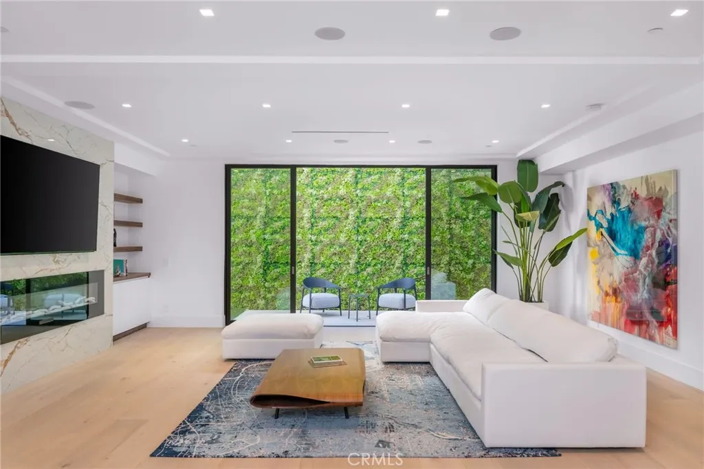 4 Geneve, Newport Beach, California 92660 home-pic-41
