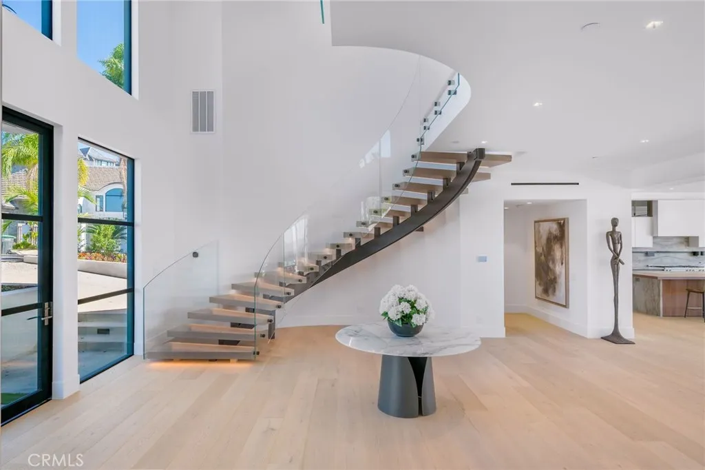 4 Geneve, Newport Beach, California 92660 home-pic-15